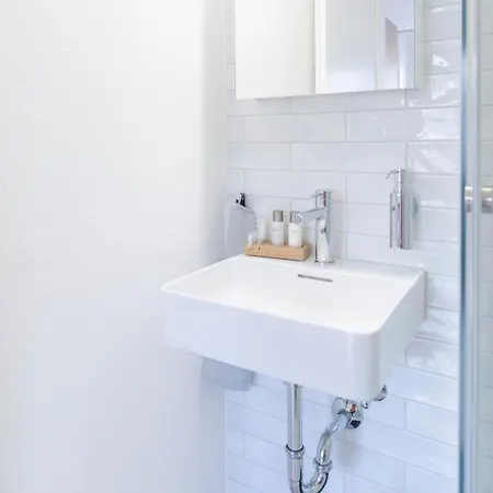 Modern 1 In District 4 Curych