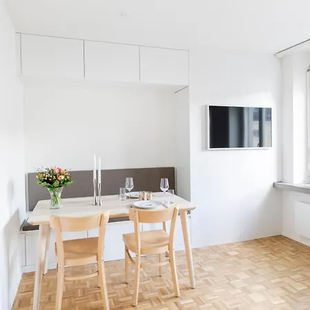 Apartment Modern 1 In District 4 *