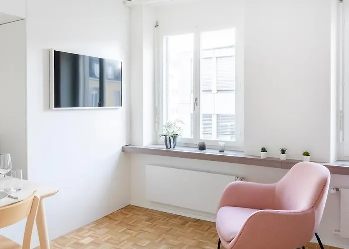 Modern 1 In District 4 زيورخ